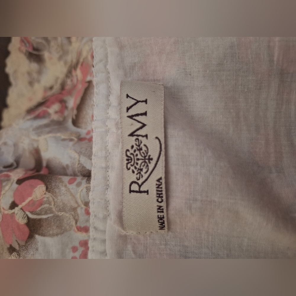 ROMY thin strap floral camisole tank top. Size L. Pink and white - Picture 11 of 12